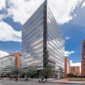 TORRE SIENTE 77 / Ubicación: BOGOTÁ D.C. / Línea: ENERGYGLASS (Ahorro Energético) / Tipo de Vidrio: ENERGYGLASS CONTROL 50 NEUTRO / Aplicación: FACHADA / Constructora y/o Arquitecto: NM CONSTRUCTORES